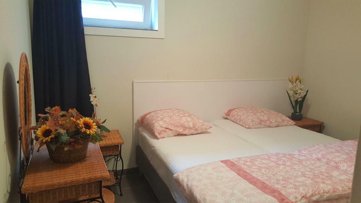 Apartment + Studios Insulinde Тилбург Экстерьер фото
