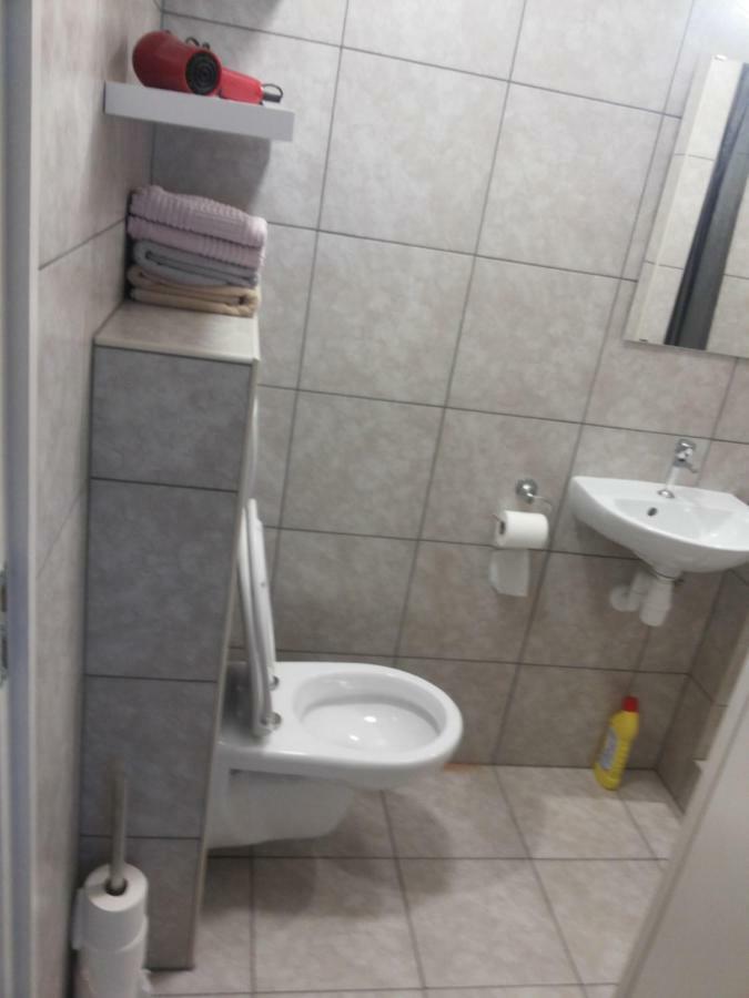 Apartment + Studios Insulinde Тилбург Экстерьер фото