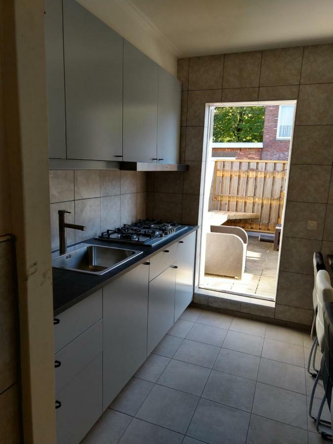 Apartment + Studios Insulinde Тилбург Экстерьер фото