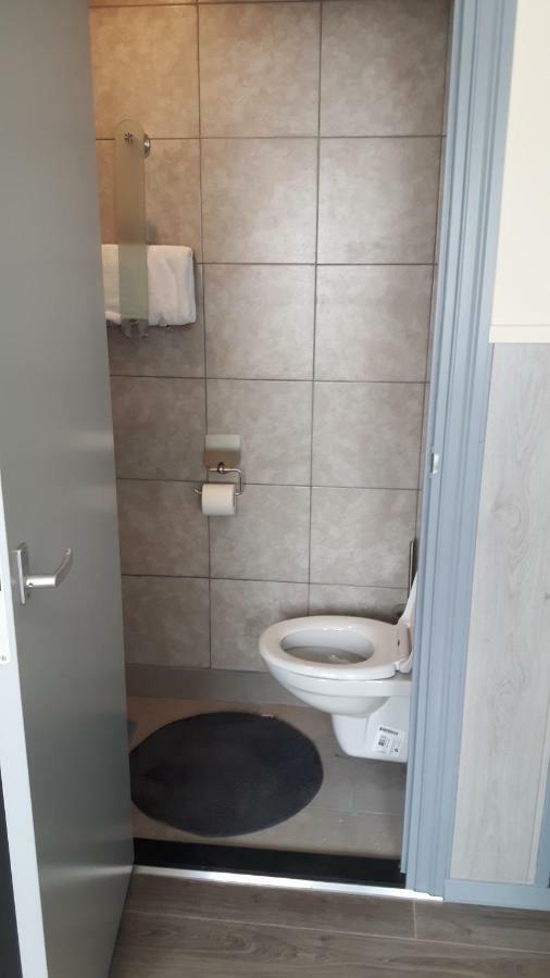 Apartment + Studios Insulinde Тилбург Экстерьер фото